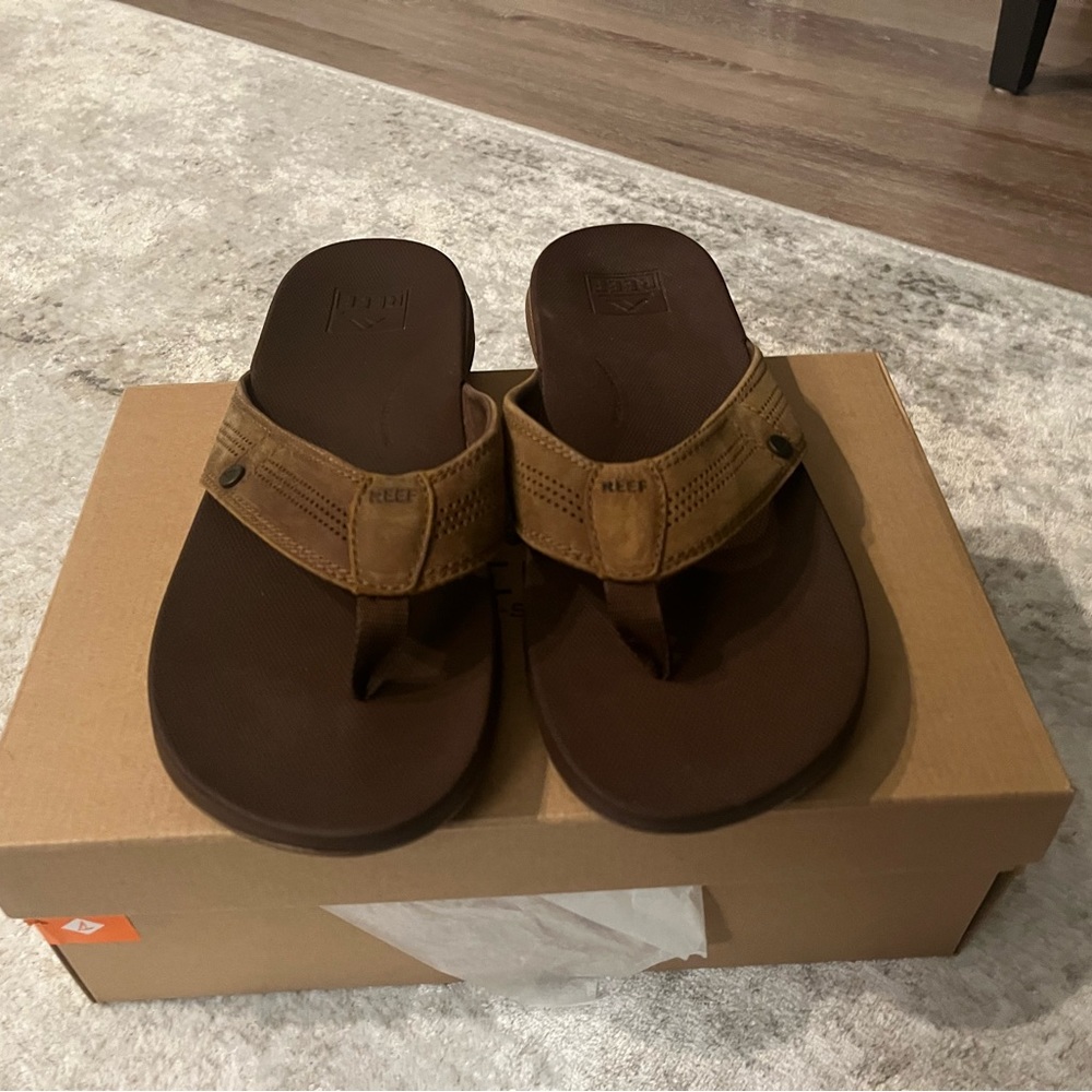 Leather Reef men’s sandals